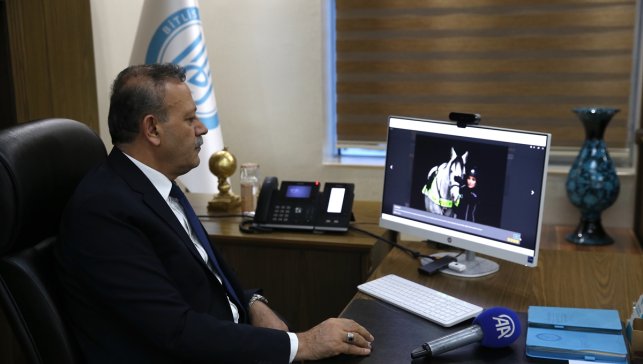 Bitlis Eren Üniversitesi Rektörü Elmastaş AA'nın Yılın Kareleri oylamasına katıldı