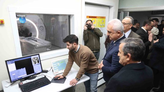Muş'ta yapay zeka destekli MR cihazı hizmete girdi
