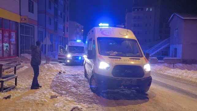 Kars'ta sobadan sızan gazdan etkilenen aynı aileden 4 kişi hastaneye kaldırıldı