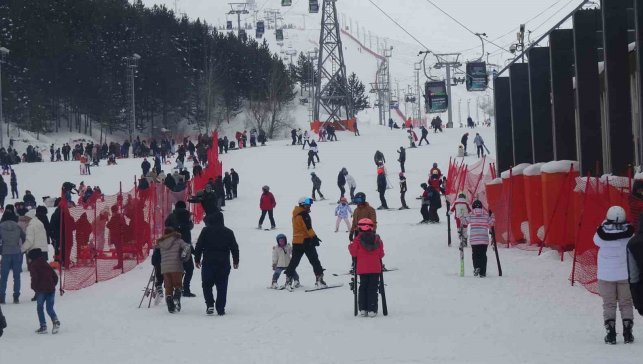 Palandöken'de kayak coşkusu