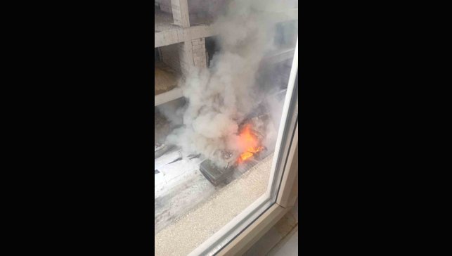 Tofaş araç alevlere teslim oldu