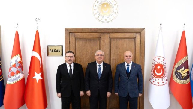 Altınok: "Bedelli Eğitim Merkezi , Erzurum'un askerî, ekonomik ve stratejik gücüne güç katacak"