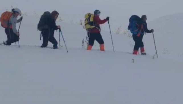 Vadi Doğa Sporları Kulübü ekibi Hayal Dağı'na tırmandı