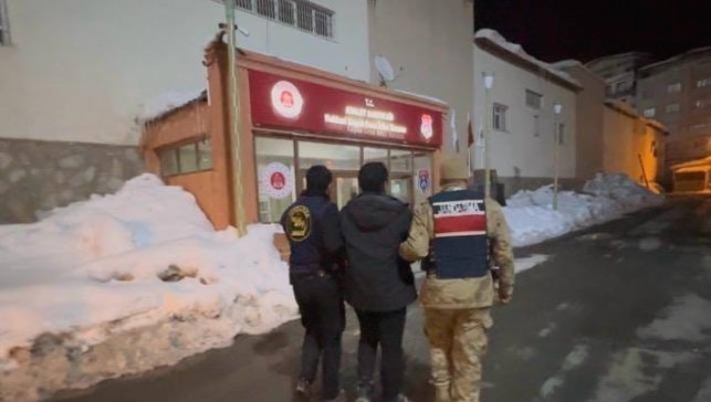 Hakkari'de 22 yıl 4 ay hapis cezası bulunan firarı yakalandı