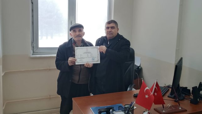 82 yaşında okuma yazma öğrendi