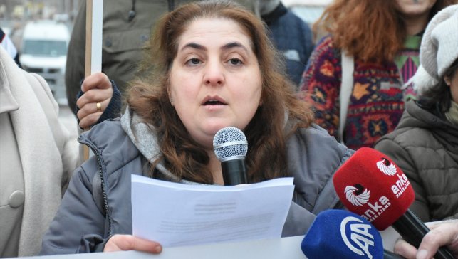 Malatya Demokratik Kadın Platformu, eşi tarafından öldürülen Beste Kızılay için eylem yaptı