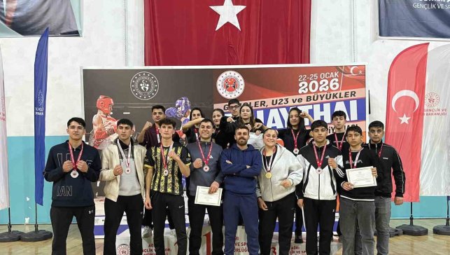 Muşlu sporculardan Muaythai Bölge Şampiyonası'nda büyük başarı