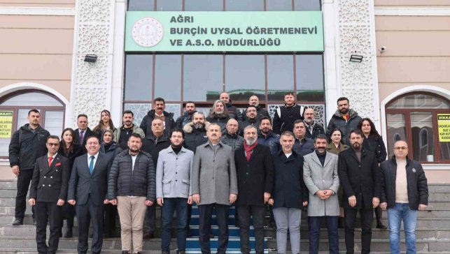 Ağrı Valisi Önder Bozkurt basın mensuplarıyla bir araya geldi