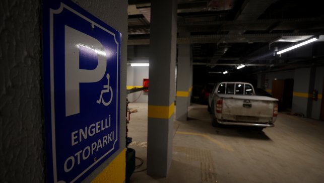 6 ŞUBAT DEPREMLERİNİN ÜÇÜNCÜ YILI - Yeniden inşa edilen Malatya'da trafik yer altı otoparklarıyla rahatlayacak