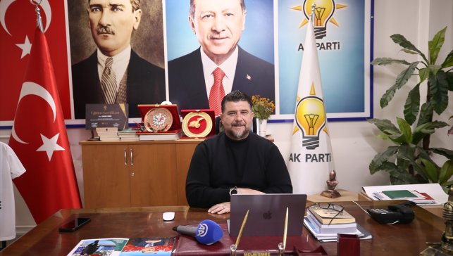 AK Parti Muş İl Başkanı Emre, AA'nın Yılın Kareleri oylamasına katıldı