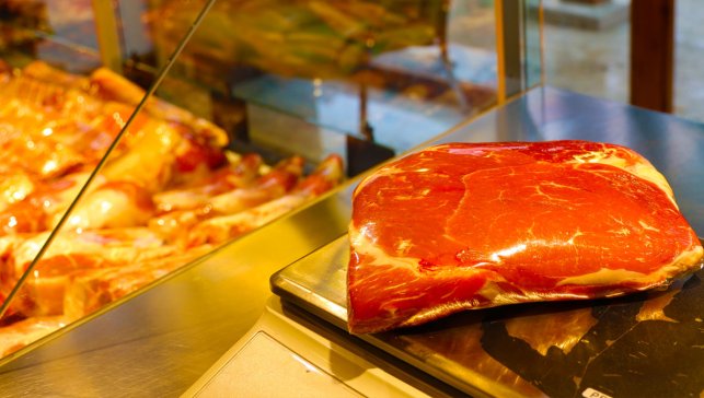 450 ile 650 TL’ye satılan et Patnos’ta 850 TL: Vatandaş tepki gösterdi, belediye devreye girdi