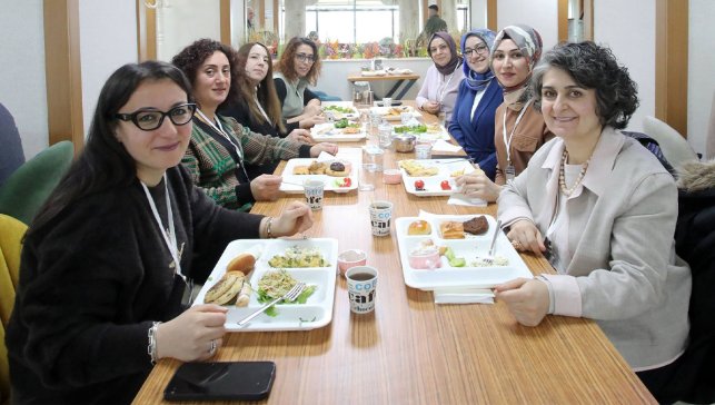 BM’nin Küresel Kadınlar Kahvaltısı AİÇÜ’de: Bilimde eşitlik ve dayanışma mesajı