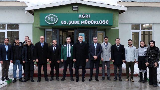 Ağrı Valisi Bozkurt, DSİ 85. Şube Müdürlüğünde incelemelerde bulundu