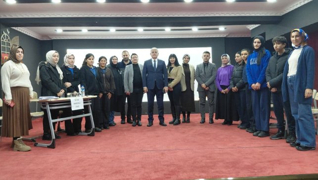 Tutak’ta “Korkma! Gençliğin Ruhu Burada” Temalı Liseler Arası Bilgi Yarışması Yapıldı