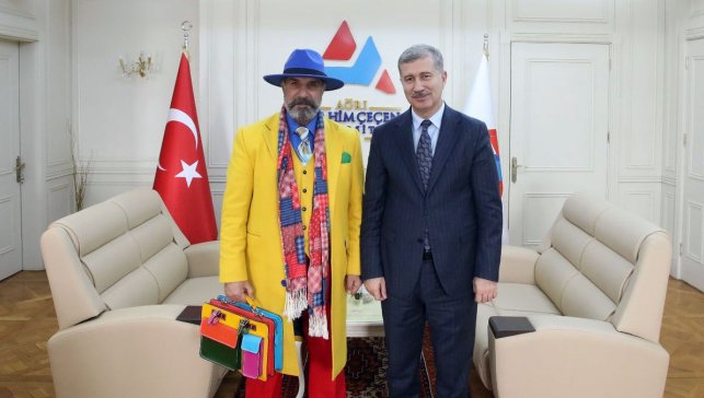 Ağrı İbrahim Çeçen Üniversitesi Rektörü Gülçin, Murat Kalender’i Makamında Ağırladı