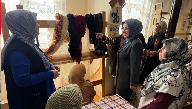 Taşlıçay’da Geleneksel Dokuma Yeniden Canlanıyor: Kaymakam Kılıç Kursiyerlerle Buluştu