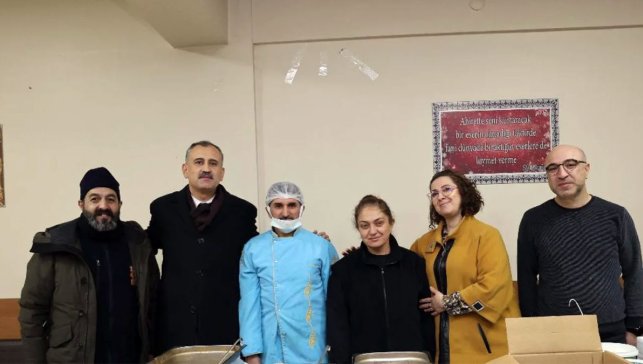 Ağrı Valisi Bozkurt, Ramazan’da Yüzüncüyıl Mahallesi’nde Vatandaşlarla Buluştu