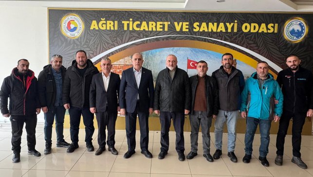 Ağrı Oto Tamirciler ve Demirciler Odası’ndan ATSO Başkanı Alpaslan'a ziyaret