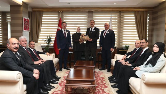 Ağrı'da 37. Vergi Haftası Nedeniyle Vali Önder Bozkurt Ziyaret Edildi