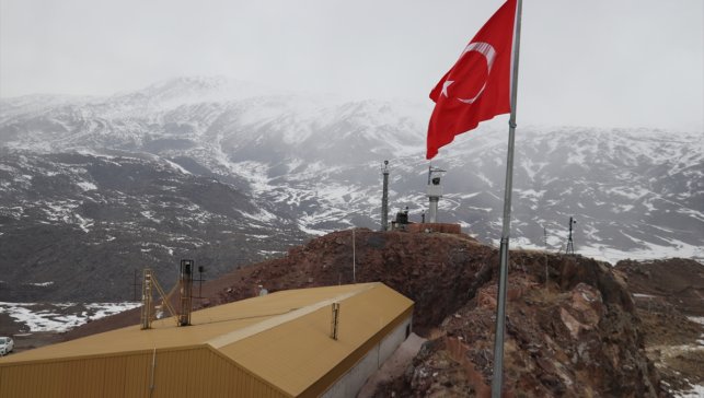 2 Bin 100 Rakımda, İran Sınırının Sıfır Noktasında İftar: Ağrı Valisi Komandolarla Buluştu