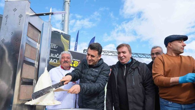 Valiler Ergan Dağı'nda et döner yerine tulum peyniri döneri kesti