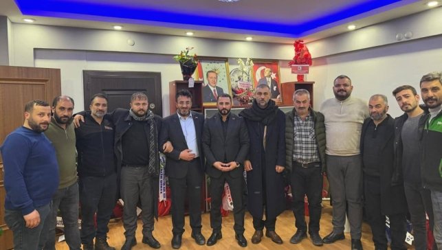 Erzurum Oto Tamir ve İmalatçıları Esnaf ve Sanatkârlar Odası'nda ziyaretçi yoğunluğu