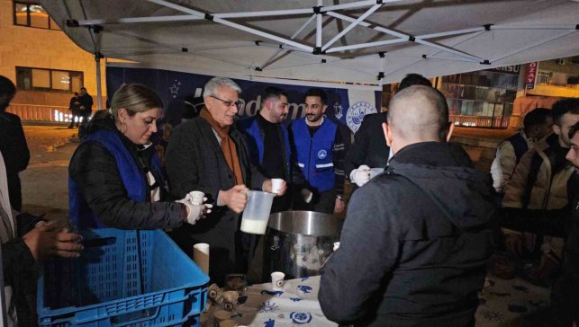 Elazığ'da Berat Kandili'nde camiler doldu taştı