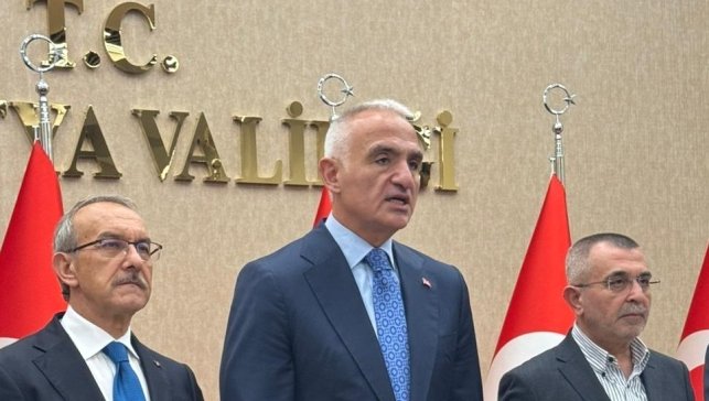 Bakan Ersoy: "Dünya tarihinin en muazzam inşa ve ihya hareketini hayata geçirdik"