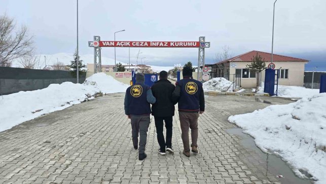 Hakkari'de 8 yıl hapis cezası bulunan şahıs yakalandı
