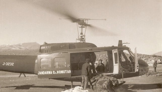 Çaldıran depreminin 50'nci yılında jandarmadan tarihi helikopter paylaşımı