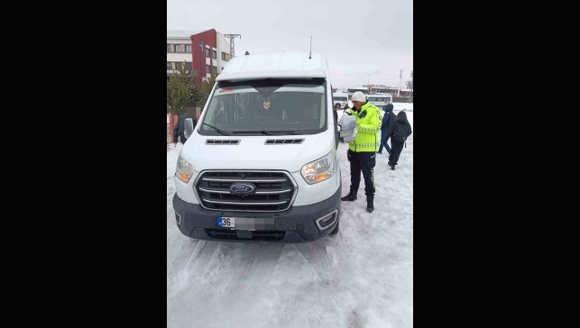 Kars'ta okul servislerine sıkı denetim