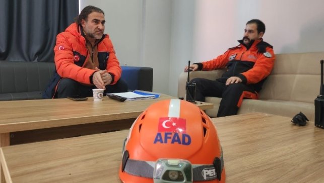 6 Şubat'ta enkazdan umuda uzanan sesler