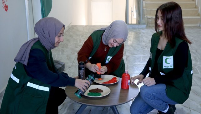 Yeşilay gönüllüleri bağımsızlık duvarıyla bağımlılığa Dur diyor