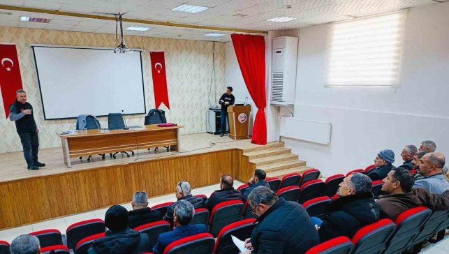 Elazığ'da muhtarlara çığ farkındalık eğitimi