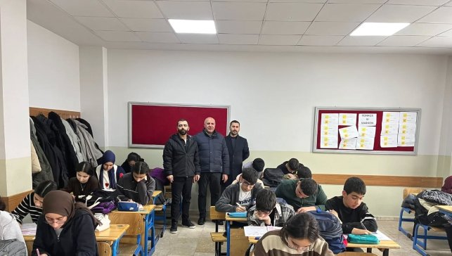 Bulanık İlçe Milli Eğitim Müdürü Aral, DYK kurslarını yerinde inceledi