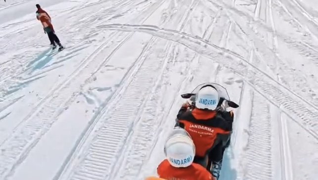 Abalı Kayak Merkezi'nde JAK timlerinden güvenlik devriyesi