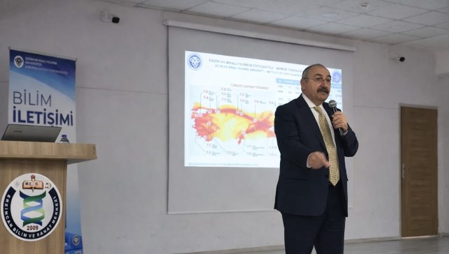 Erzincan'da deprem bilincini artırmaya yönelik konferans düzenlendi