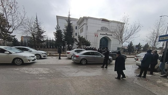 Elazığ'da zincirleme trafik kazası: 1 yaralı