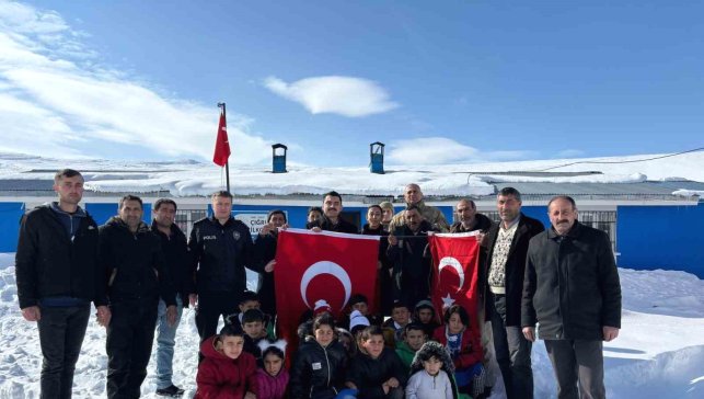 Susuz Kaymakamı Tutal'dan öğrencilere anlamlı mesaj