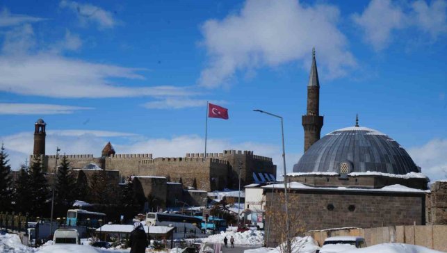 Meteorolojiden Erzurum için kuvvetli kar yağışı uyarısı