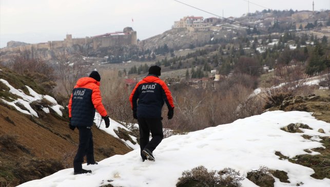 Elazığ'da kaybolan 74 yaşındaki kişiyi arama çalışmaları sürüyor