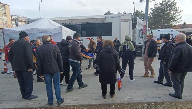 Elazığ'da bıçaklı kavga: 1 yaralı
