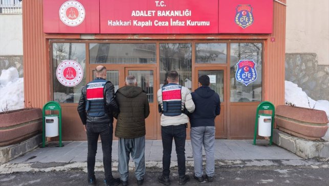 Hakkari'de kırmızı bültenle aranan şüpheli yakalandı