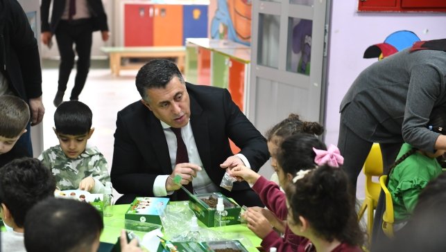 Yeşilyurt Belediyesi, miniklere tarım sevgisi aşılıyor!
