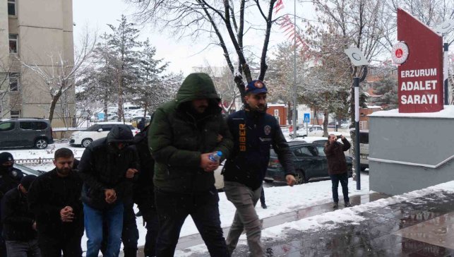 Yasal araç kiralama web sitesi kurarak vatandaşları dolandırdılar