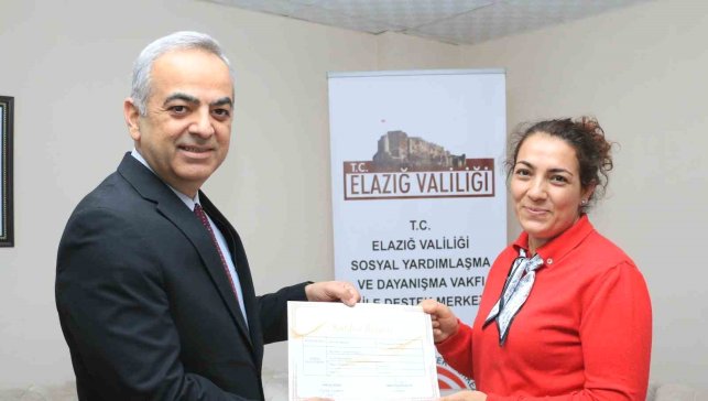 Elazığ aile destek merkezi kursiyerlerine sertifika