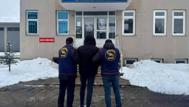Erzurum'da kesinleşmiş hapis cezası bulunan firari hükümlü yakalandı