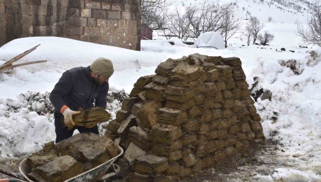 Köylülerin gelecek kış telaşı şimdiden başladı