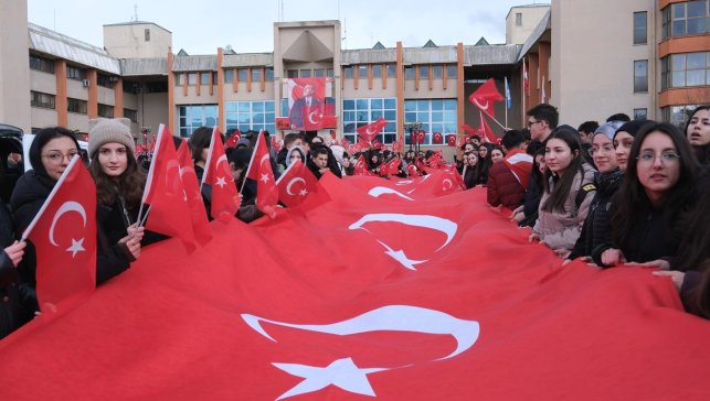 Erzincan'ın düşman işgalinden kurtuluşunun 108'inci yılı coşkuyla kutlandı