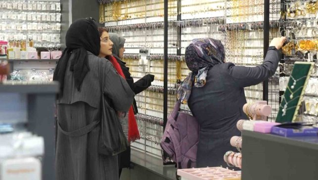 Sevgililer Günü esnafa yaradı: Satışlar 2 katına çıktı